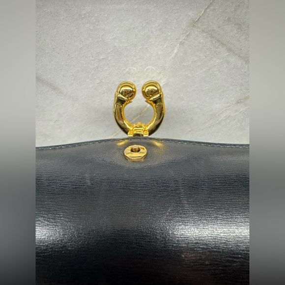 Vintage Gucci Black Calf Leather Shoulder Bag - Picture 8 of 15